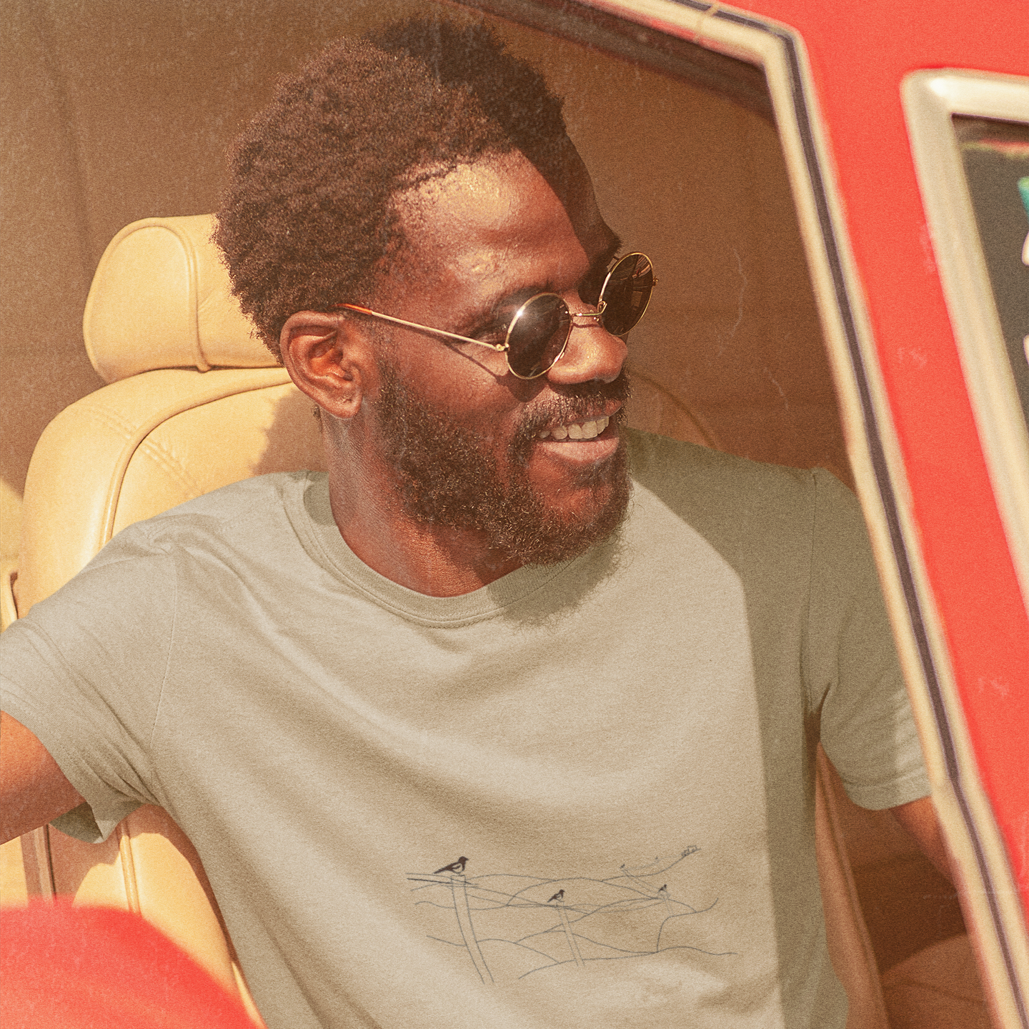 Magpies | 100% Organic Cotton T Shirt worn by a man
