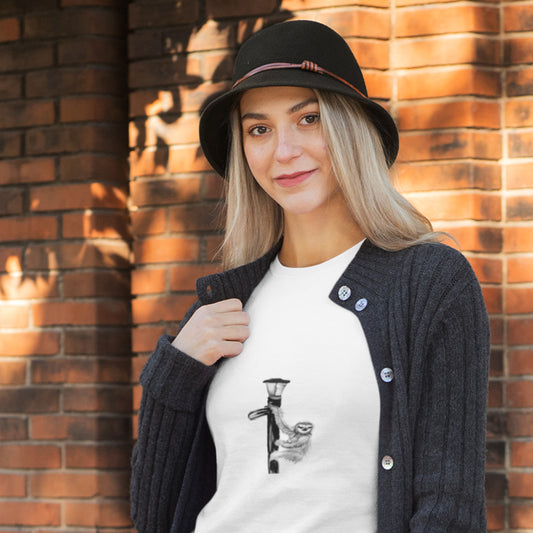 Woman wearing a Sloth on a lamp post Women's vegan organic cotton t-shirt